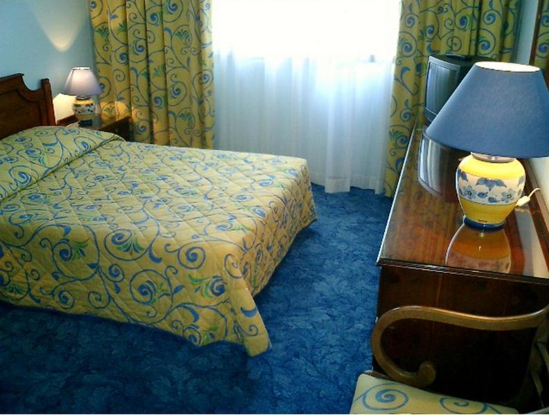 France Hotel Вільжуїф Номер фото